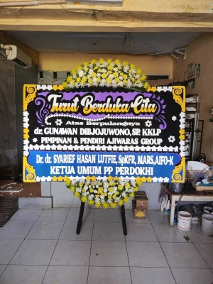 Papan Bunga di Batealit